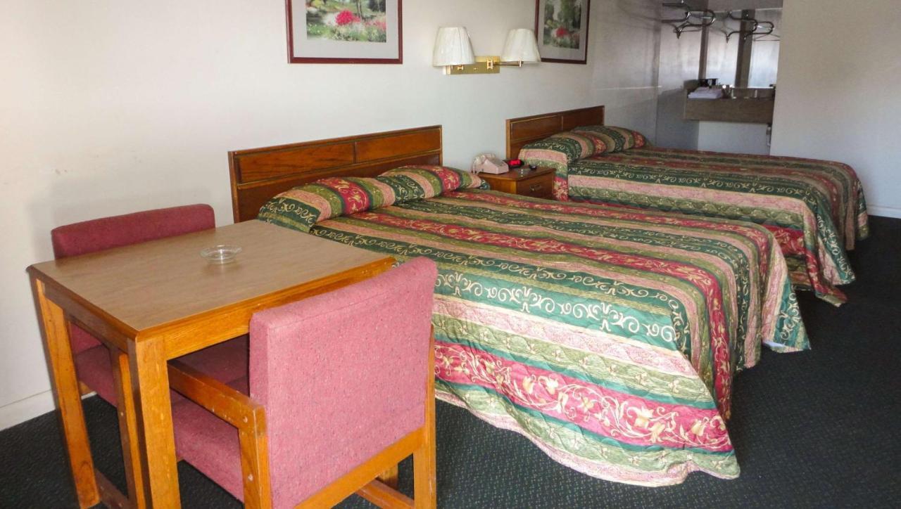 Budget Inn Franklinton Ngoại thất bức ảnh