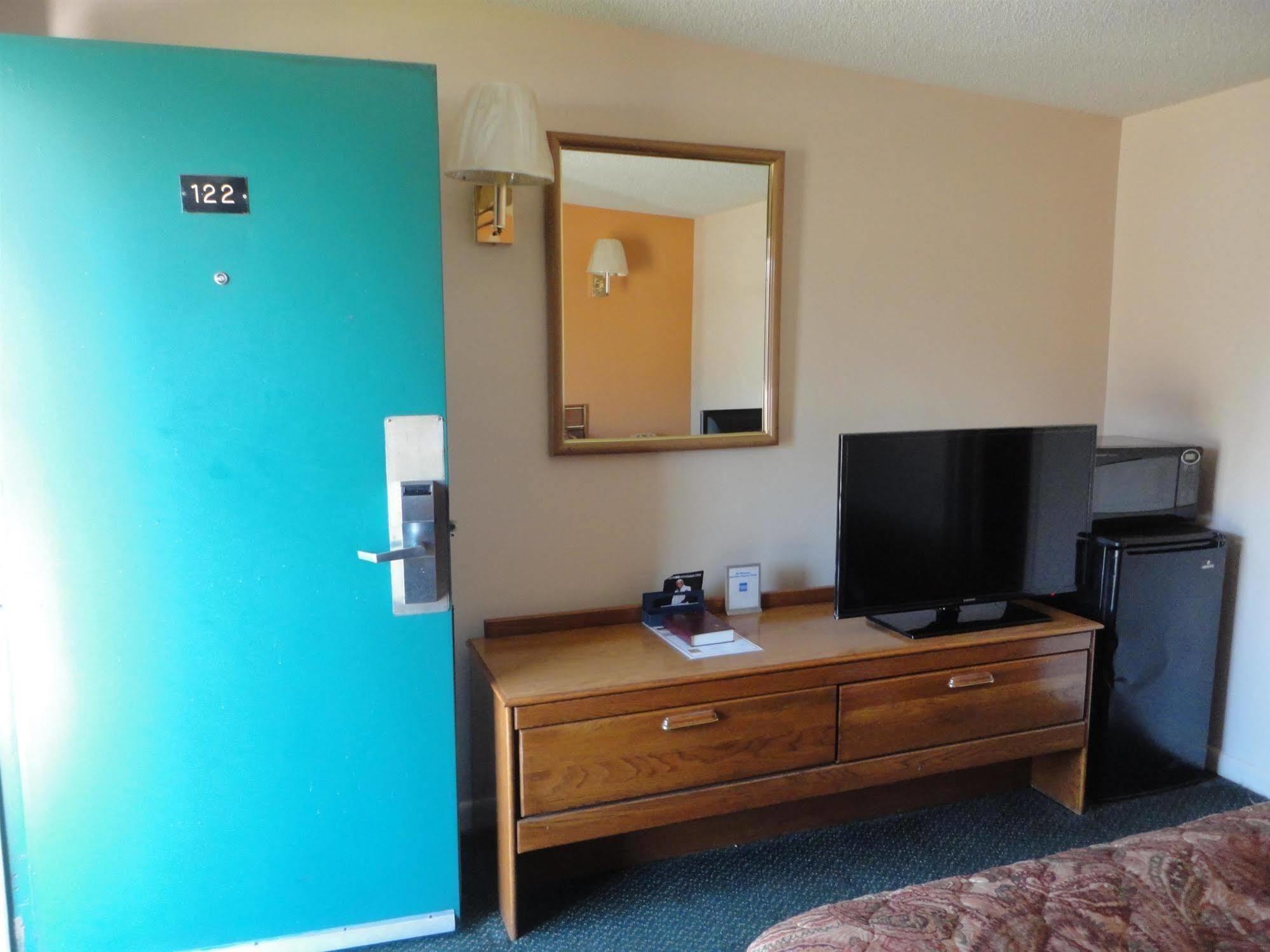 Budget Inn Franklinton Ngoại thất bức ảnh