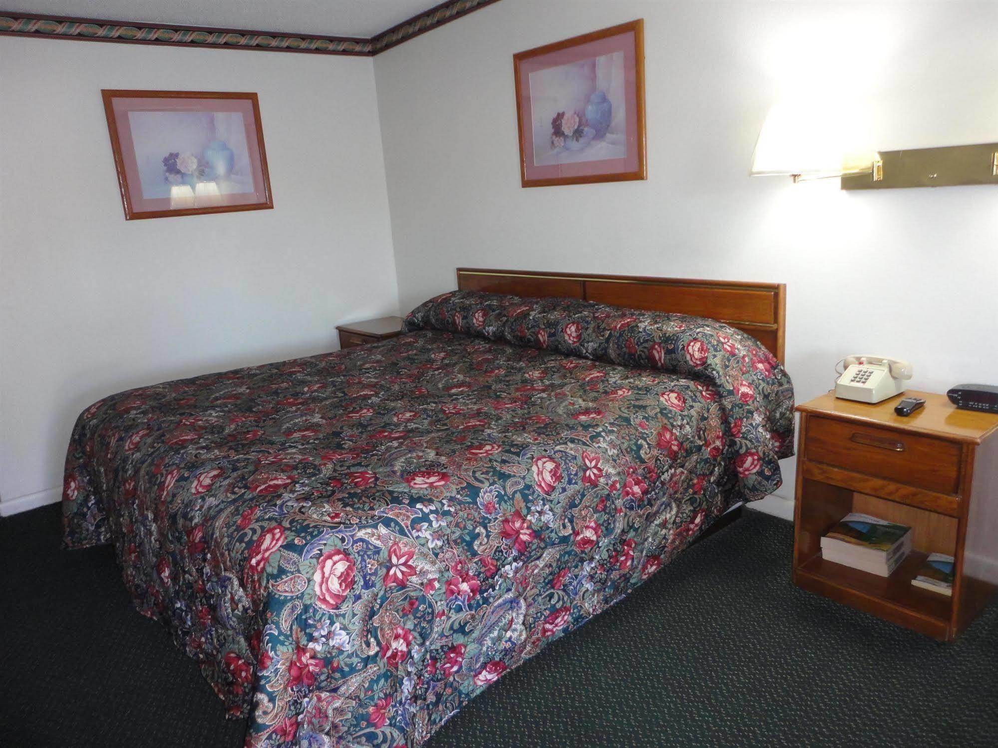 Budget Inn Franklinton Ngoại thất bức ảnh